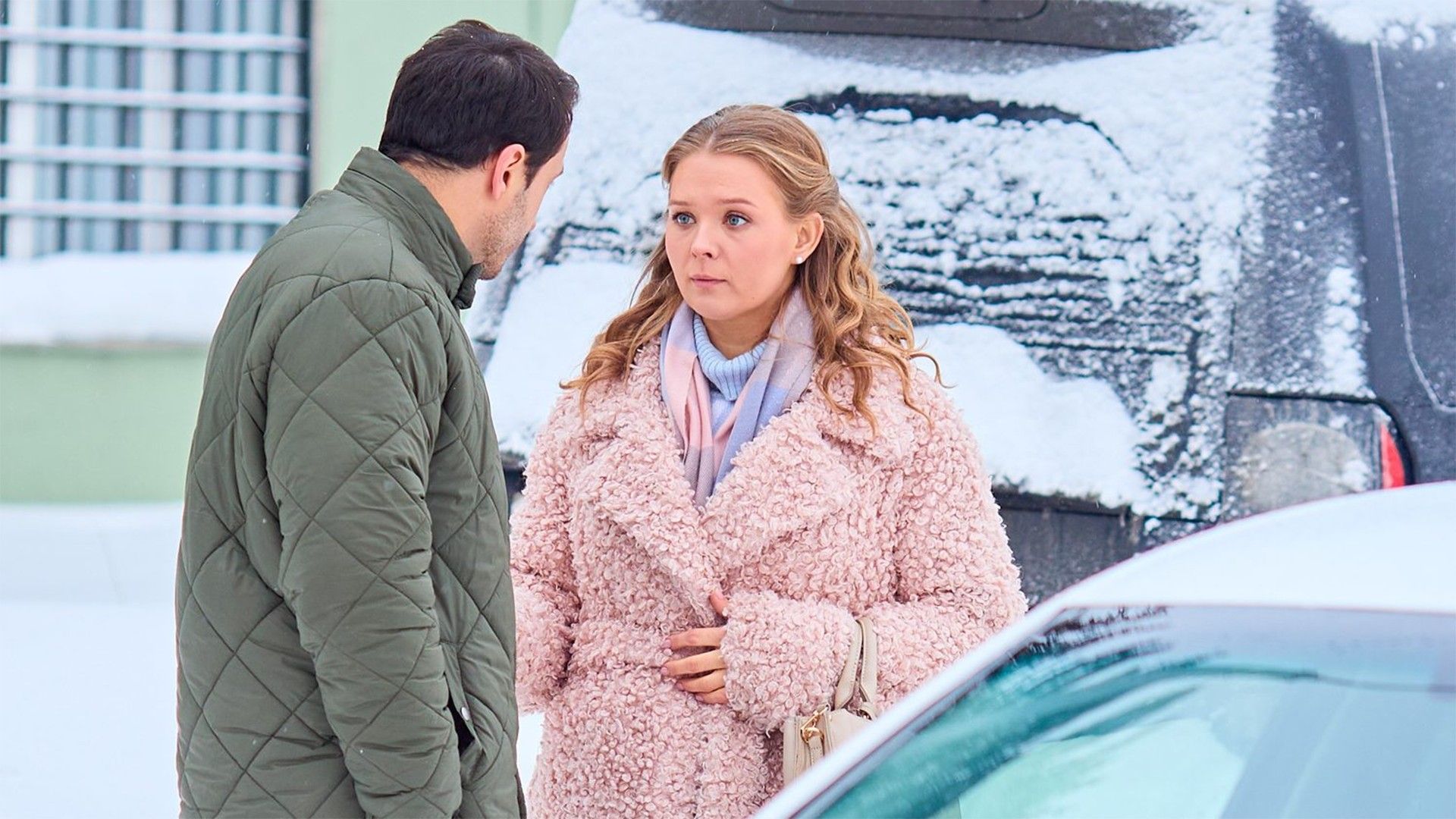 Тень сомнений. 1-я - 4-я серии