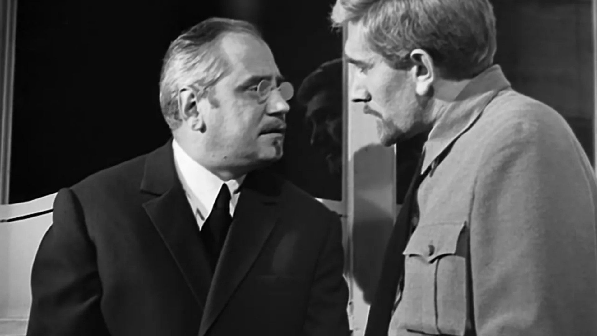 Операция "Трест". 1-я - 4-я серии