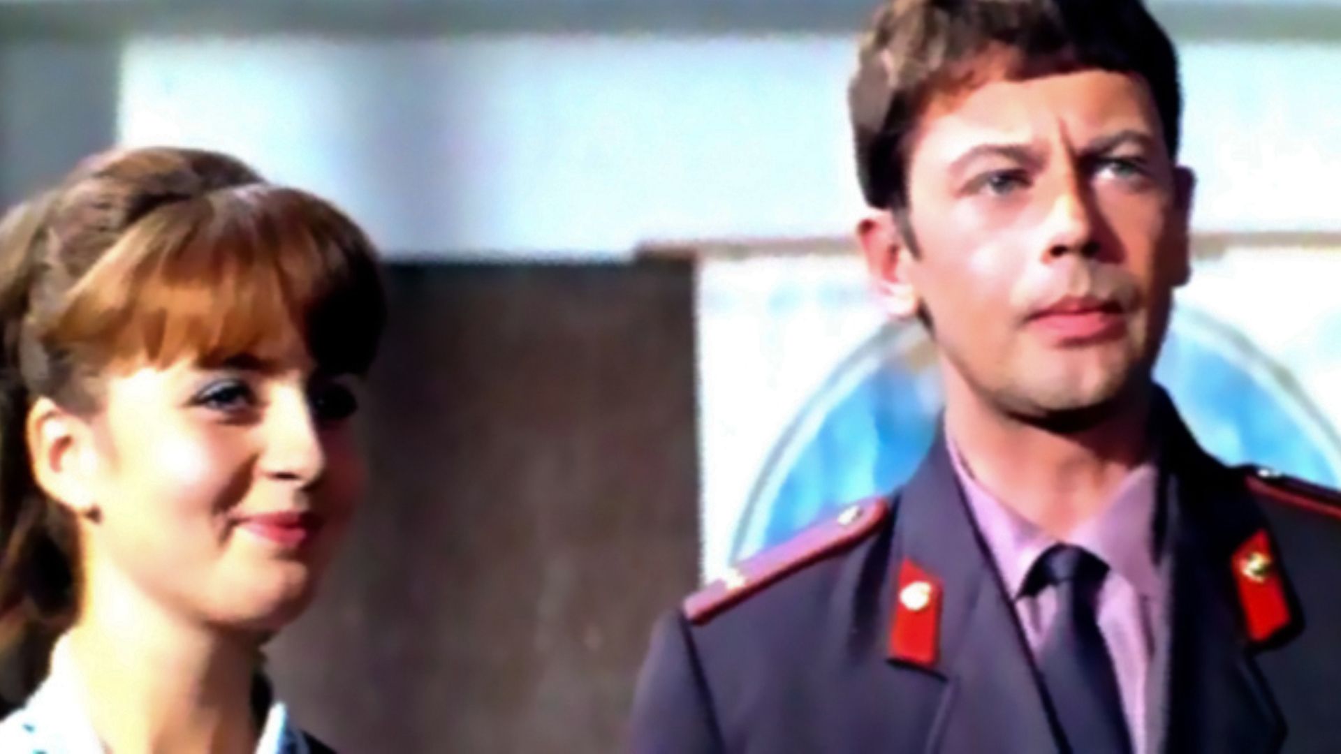 Завтра, третьего апреля