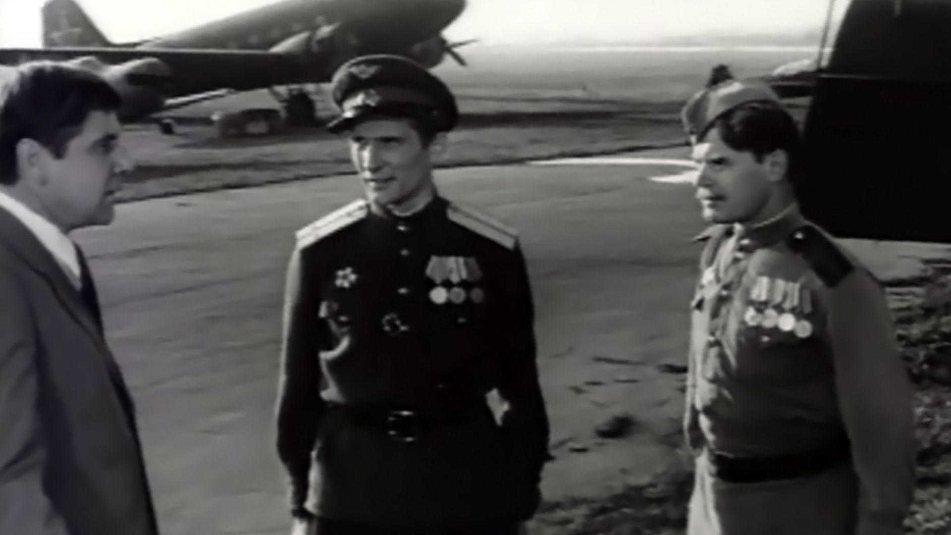 За облаками - небо