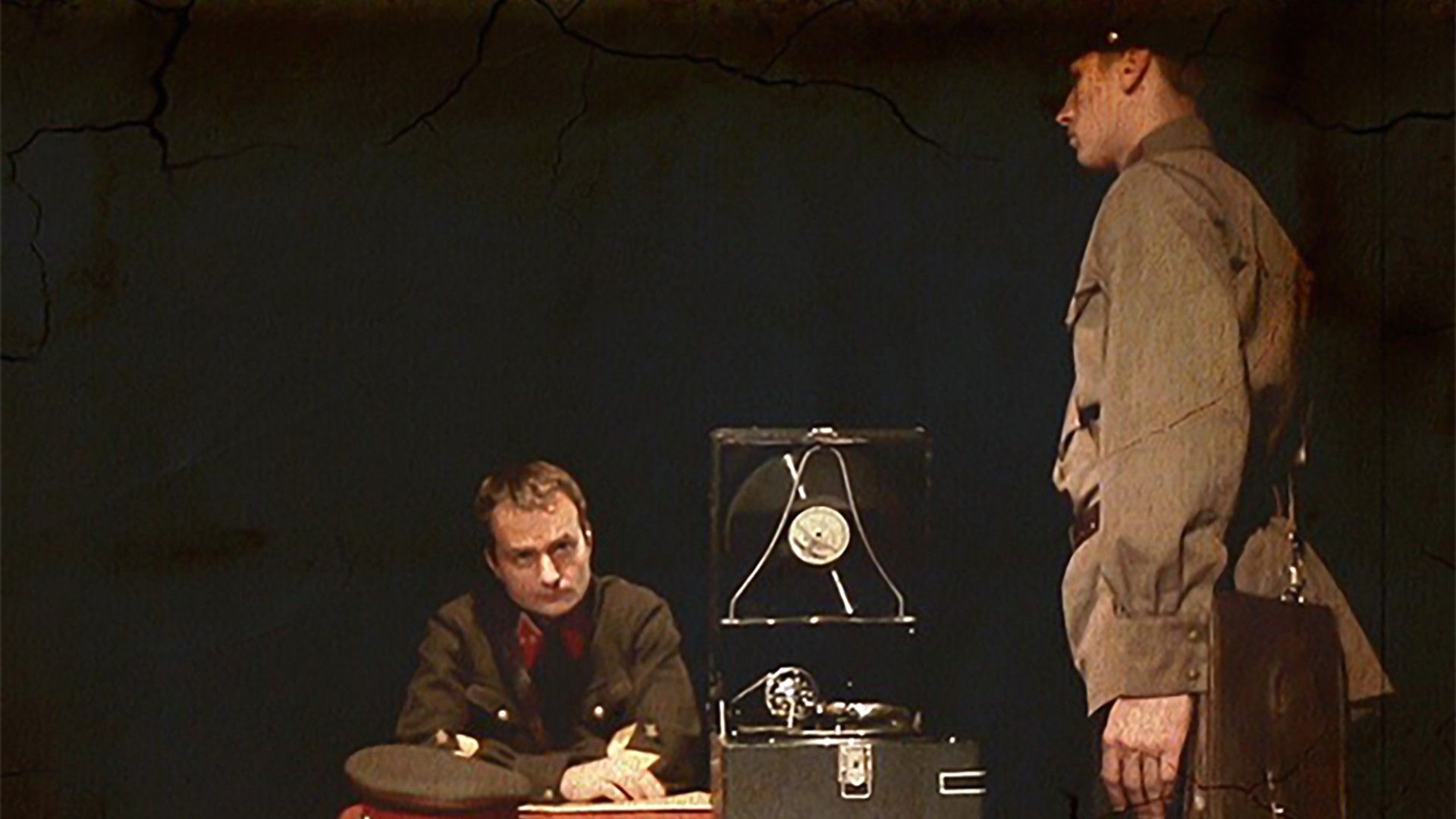 Под грохот канонад: "Синий платочек" против "Лили Марлен"